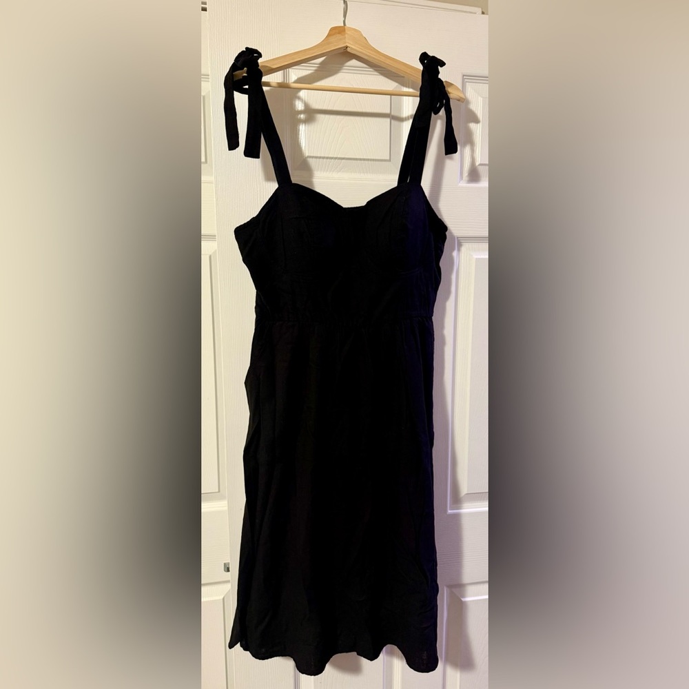 LC Lauren Conrad Black Dress
